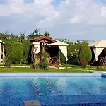 Sharkov Family Hotel Ognyanovo (Blagoevgrad)
